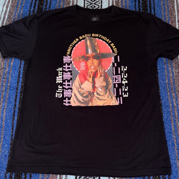 Erykah Badu Concert Tee Shirt - Picture 1 of 11